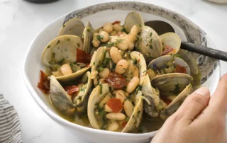 the kitchen doesnt bite clams with white beans